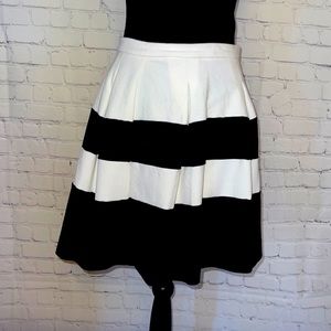 Express Pleated Black and White A Line Skirt size 8
